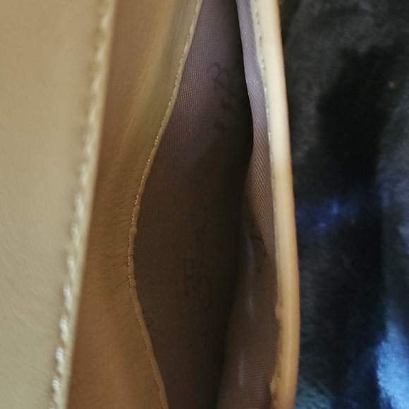 New condition-Cole Haan wallet - Picture 6 of 10